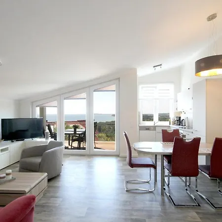 mit Meerblick und Balkon, gratis Nutzung vom AHOI Erlebnisbad und Sauna in Sellin - Meeresblick FeWo 66 Apartment *