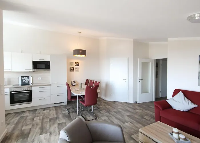mit Meerblick und Balkon, gratis Nutzung vom AHOI Erlebnisbad und Sauna in Sellin - Meeresblick FeWo 66 *